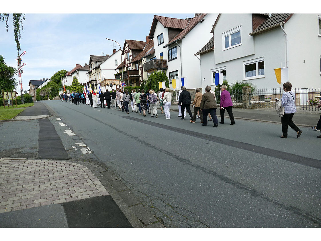 Bittprozession am Pfingstmontag (Foto: Karl-Franz Thiede)